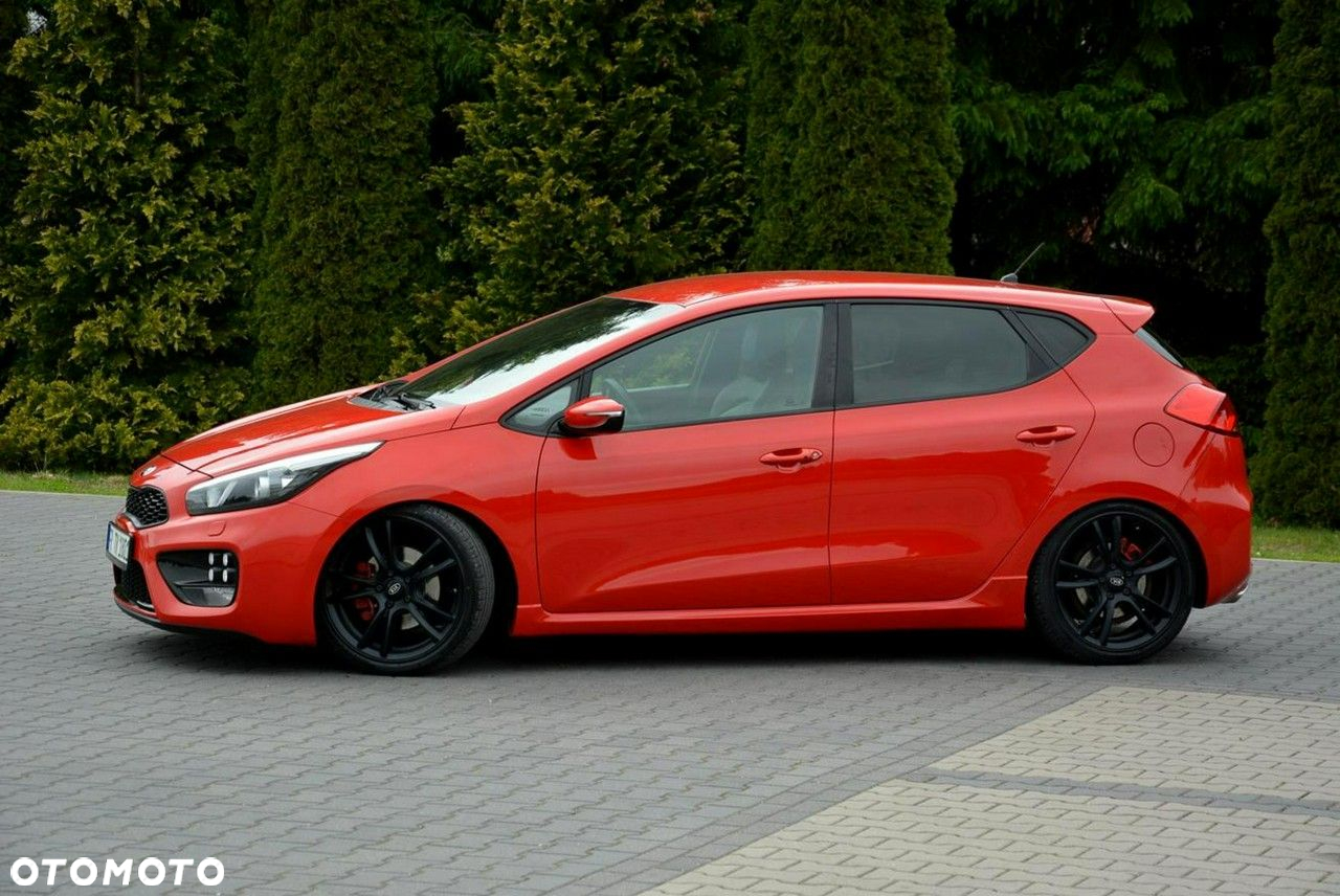 Kia Ceed Cee'd 1.6 T-GDI GT - 4