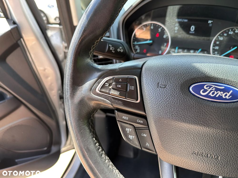 Ford EcoSport - 11