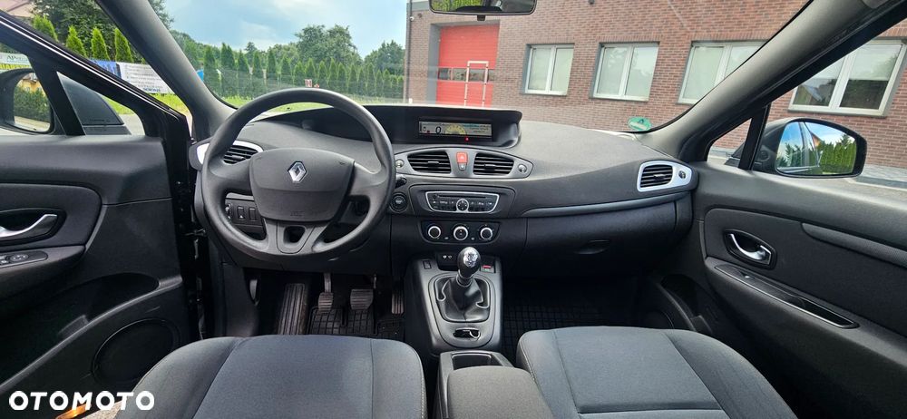 Renault Scenic - 12