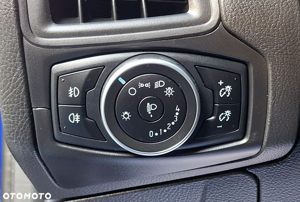 Ford Focus 1.5 EcoBlue Start-Stopp-System ST-LINE - 31
