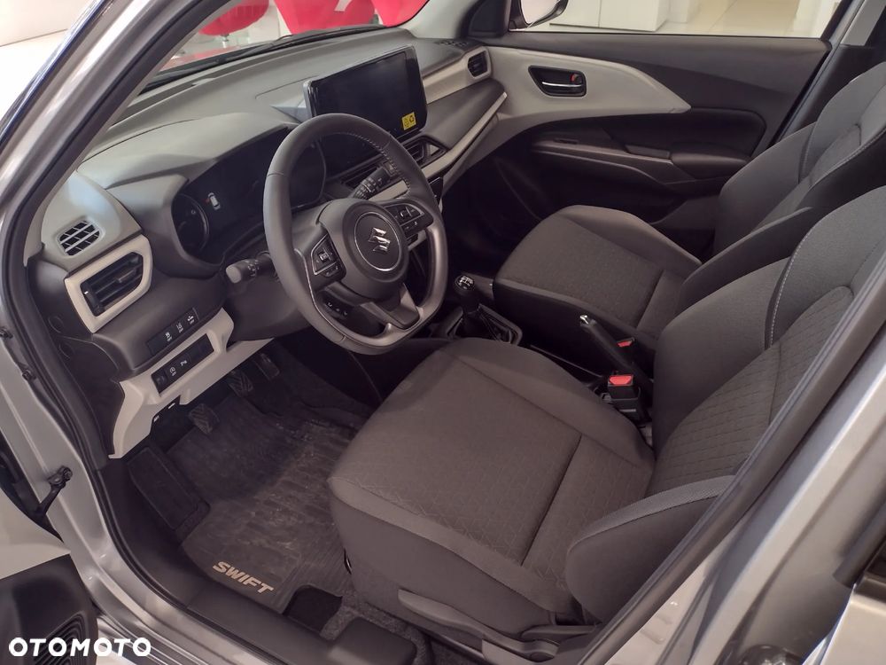 Suzuki Swift 1.2 Dualjet SHVS Premium Plus - 12