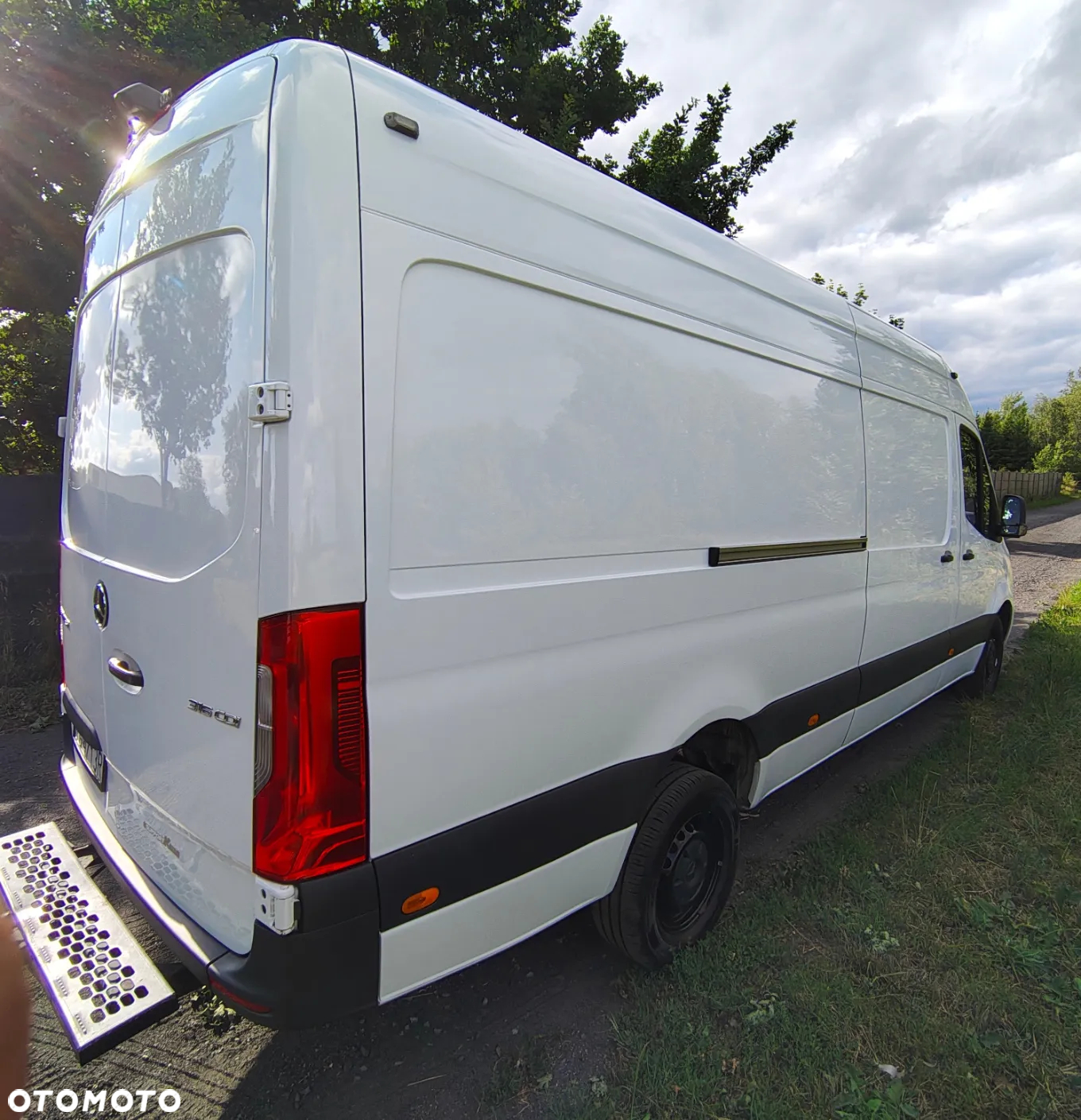 Mercedes-Benz Sprinter - 9