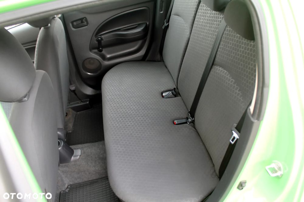 Mitsubishi Space Star 1.0 Plus - 12