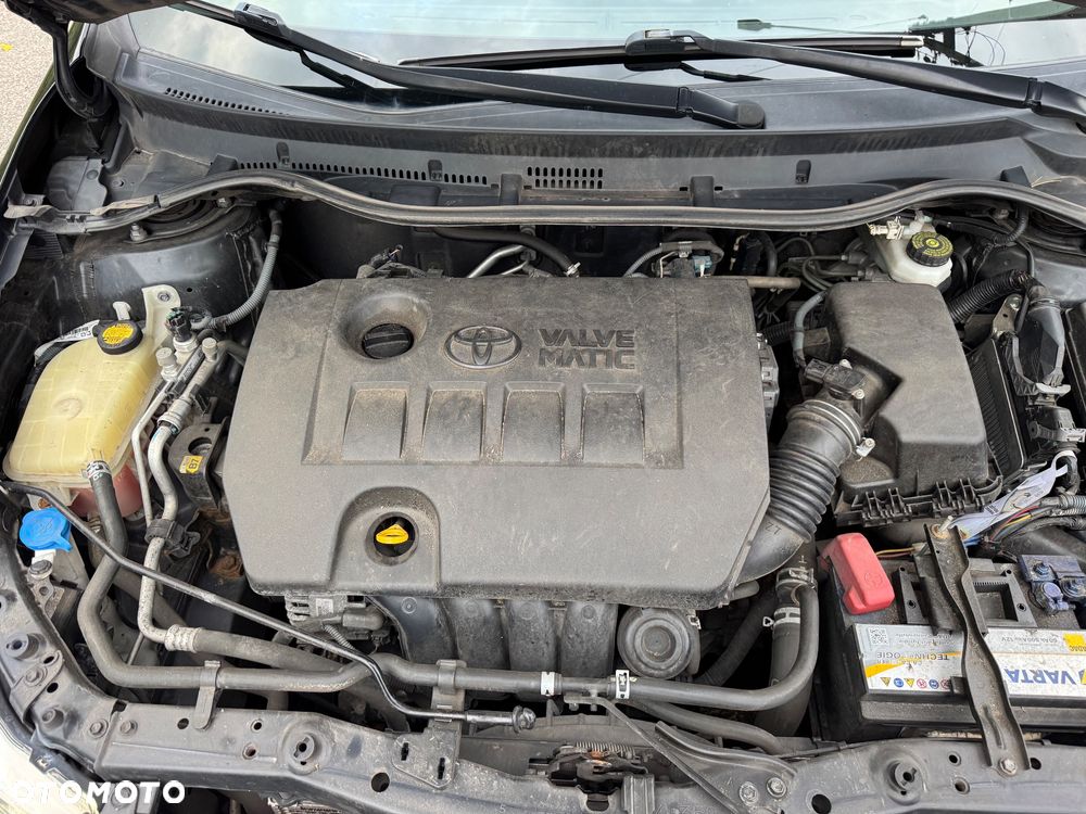 Toyota Auris 1.6 Valvematic Executive - 18