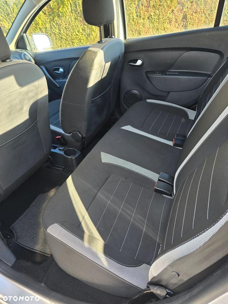 Dacia Sandero Stepway dCi 90 Ambiance - 13