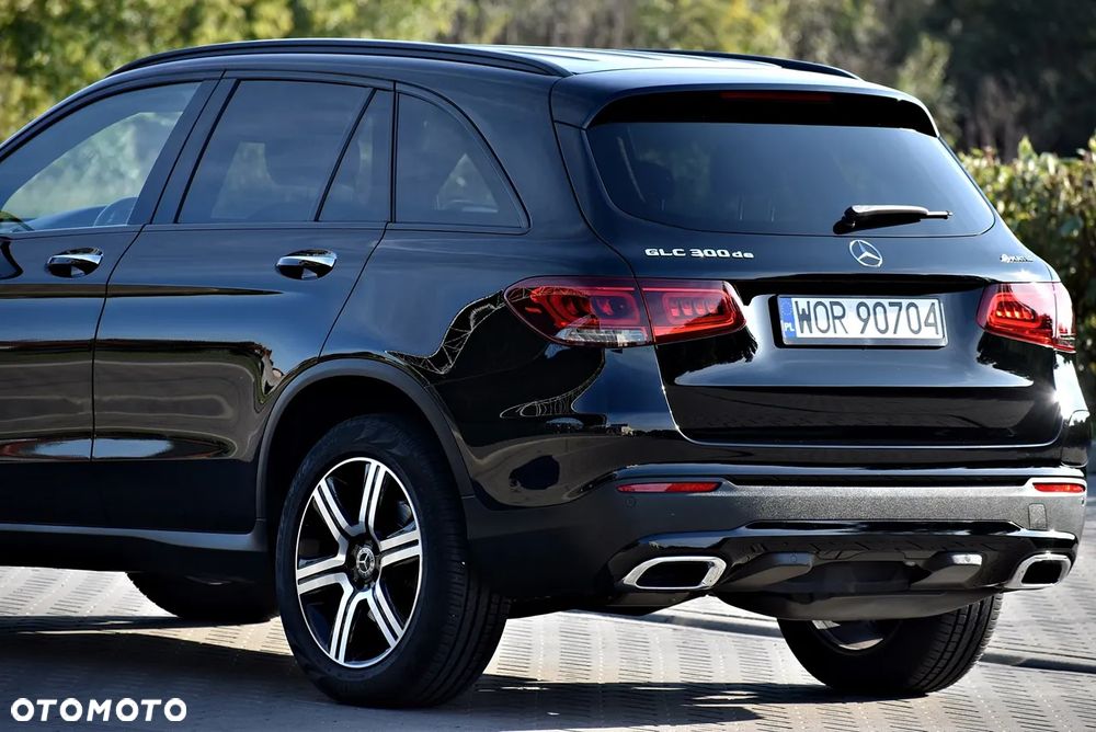 Mercedes-Benz GLC 300 de 4Matic 9G-TRONIC Exclusive - 24