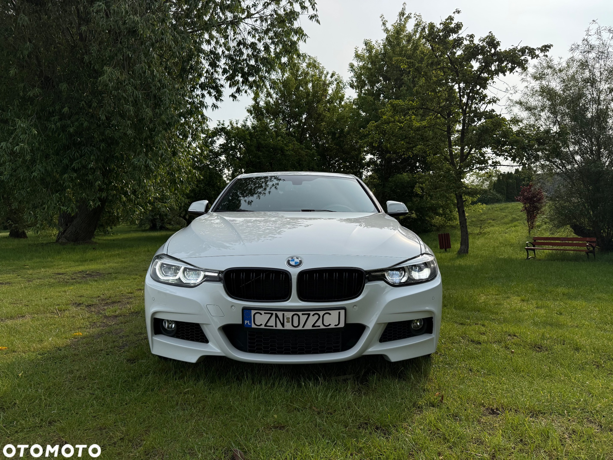 BMW Seria 3 330i xDrive - 5