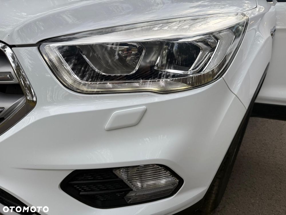 Ford Kuga 2.0 TDCi 2x4 Titanium - 9