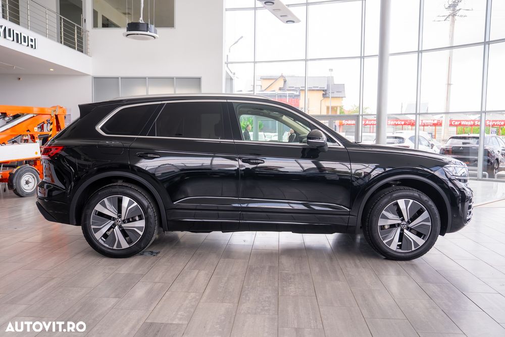Volkswagen Touareg 3.0 V6 e-Hybrid 4Motion Aut. Elegance - 9