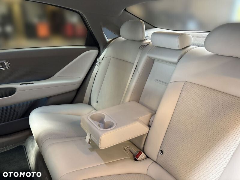 Hyundai IONIQ 6 77kWh Uniq - 11