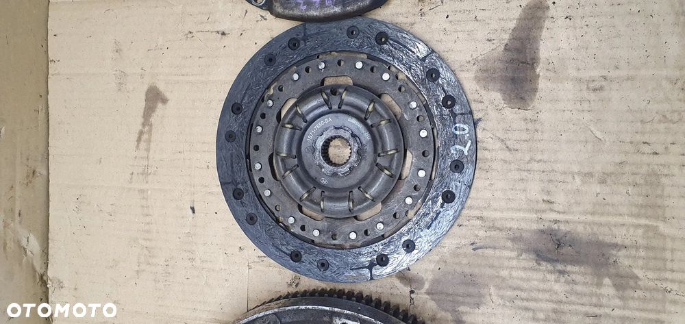 Sprzęgło dwumas koło  tarcza docisk LUK Ford Mondeo MK3 2.0 16V - 3