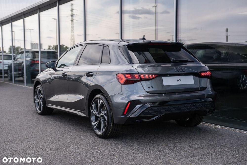 Audi A3 Sportback - 4