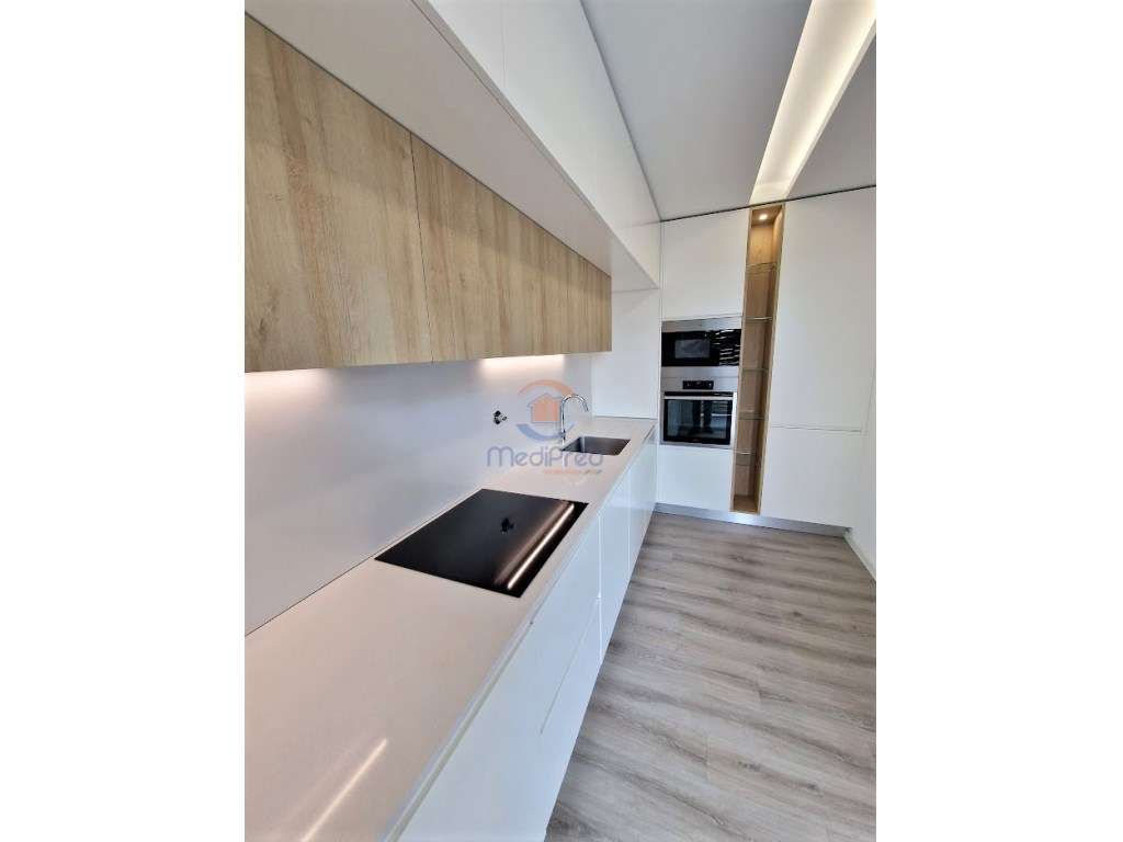 Apartamento T3 NOVO c/ 3 WCs, 2 Varandas e BOX | Santo António dos ... - Grande imagem: 4/53