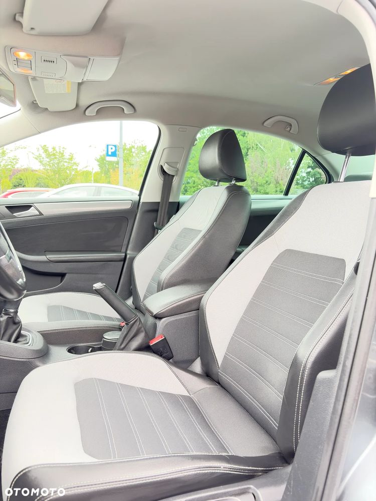 Volkswagen Jetta 1.4 TSI Highline - 14