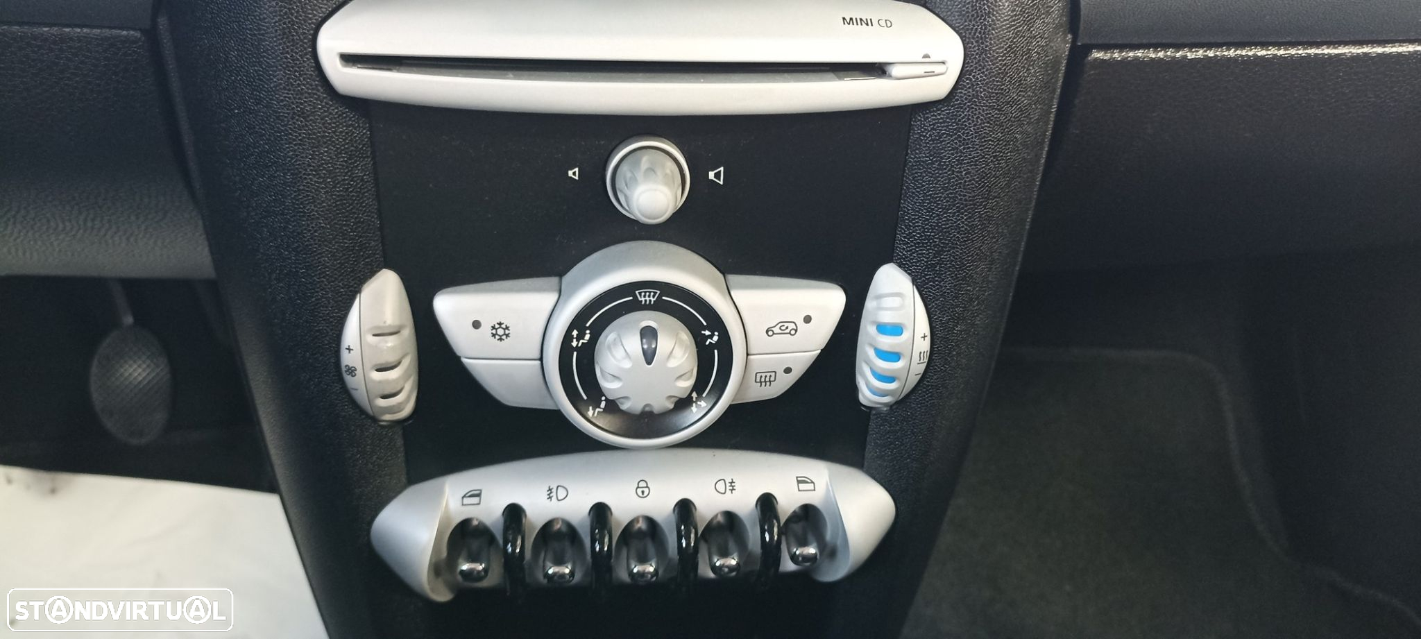 MINI 3 Portas One 1.4 - 21