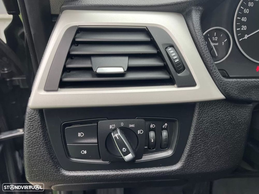 BMW 320 d Touring Line Sport - 23