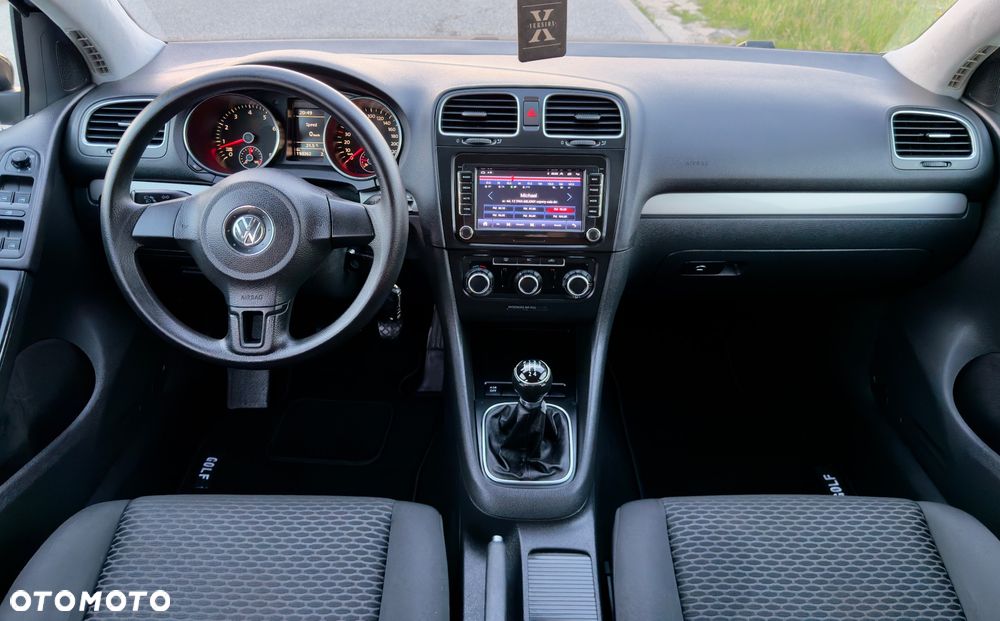 Volkswagen Golf 1.6 Comfortline - 12