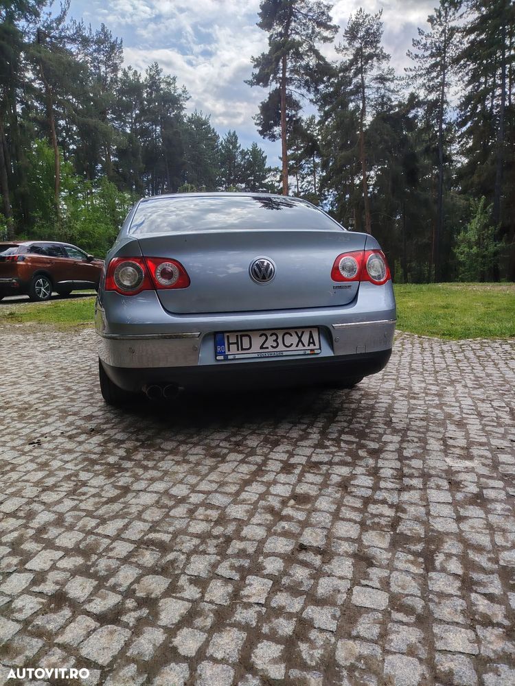 Volkswagen Passat 2.0 TDI 4Motion Individual - 2
