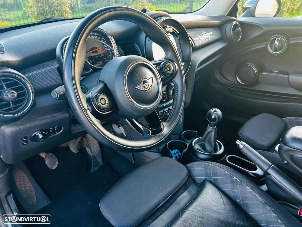 MINI 3 Portas Cooper D Metropolitan - 13