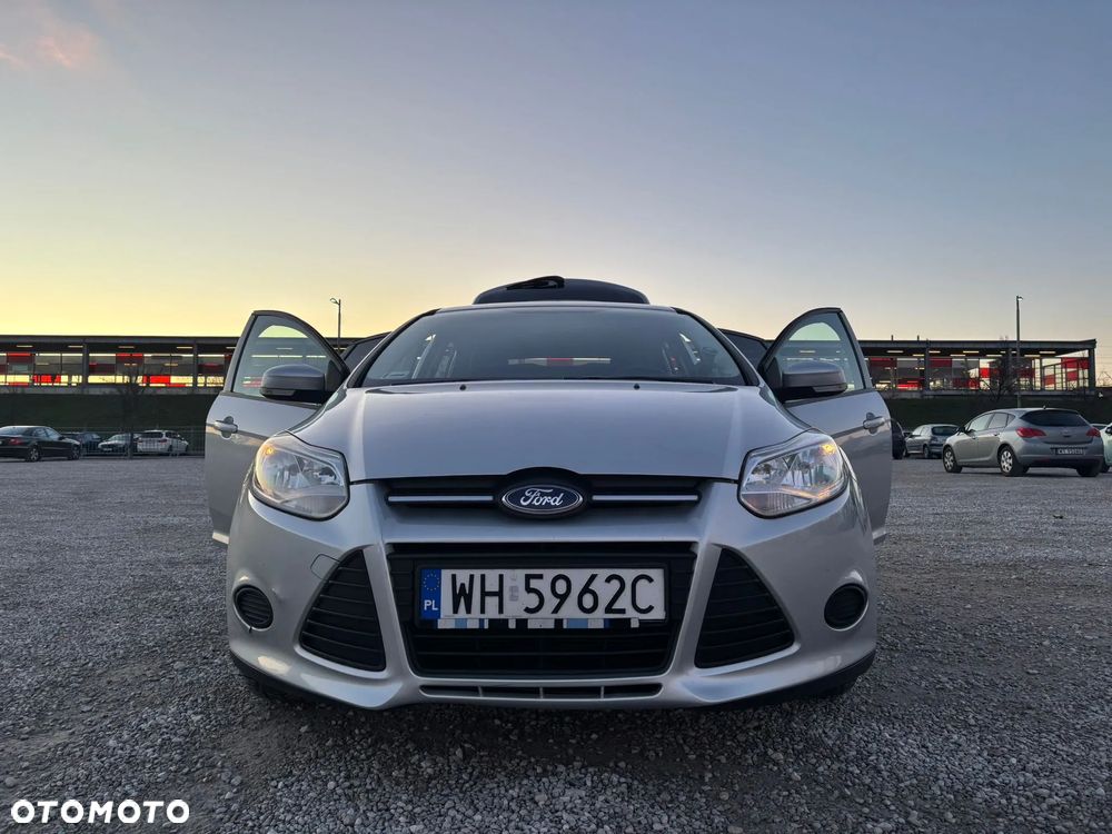 Ford Focus 1.6 Ambiente - 8