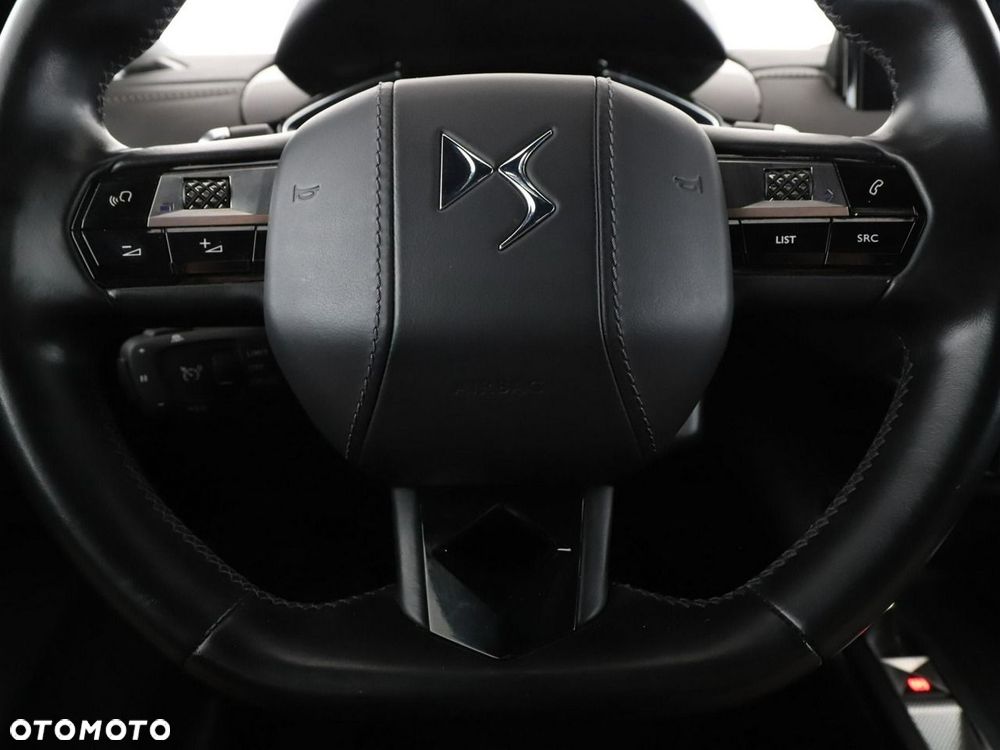 DS Automobiles DS 3 Crossback 1.2 PureTech So Chic - 22