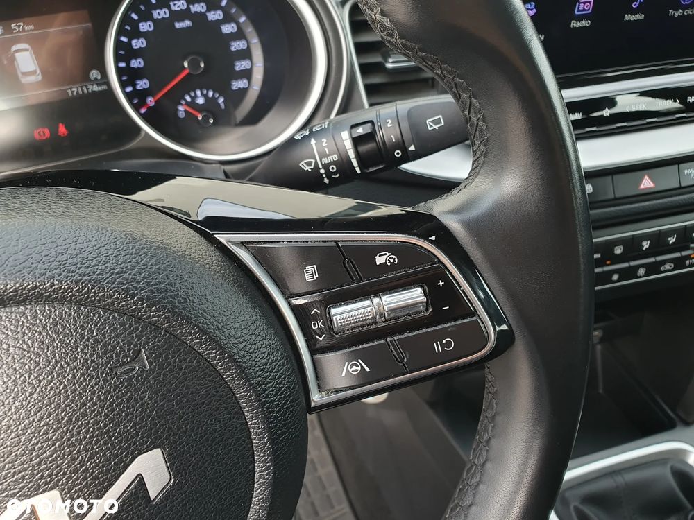Kia Ceed 1.5 T-GDI M - 37