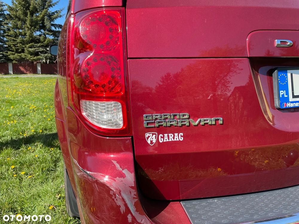 Dodge Caravan - 21