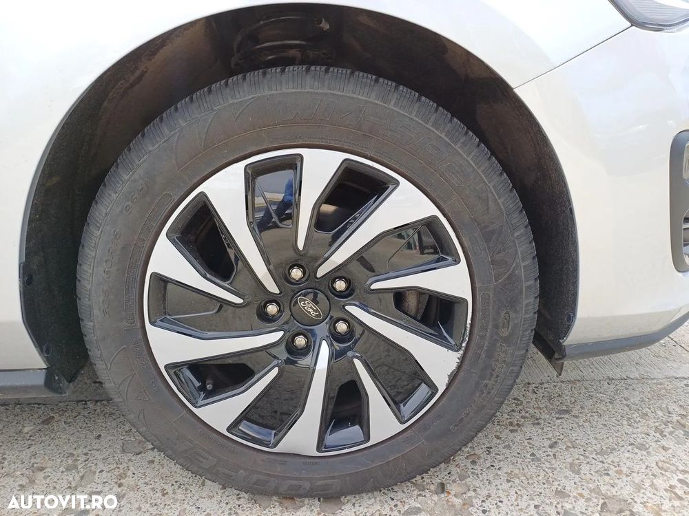 Ford Focus 1.0 EcoBoost Titanium - 25