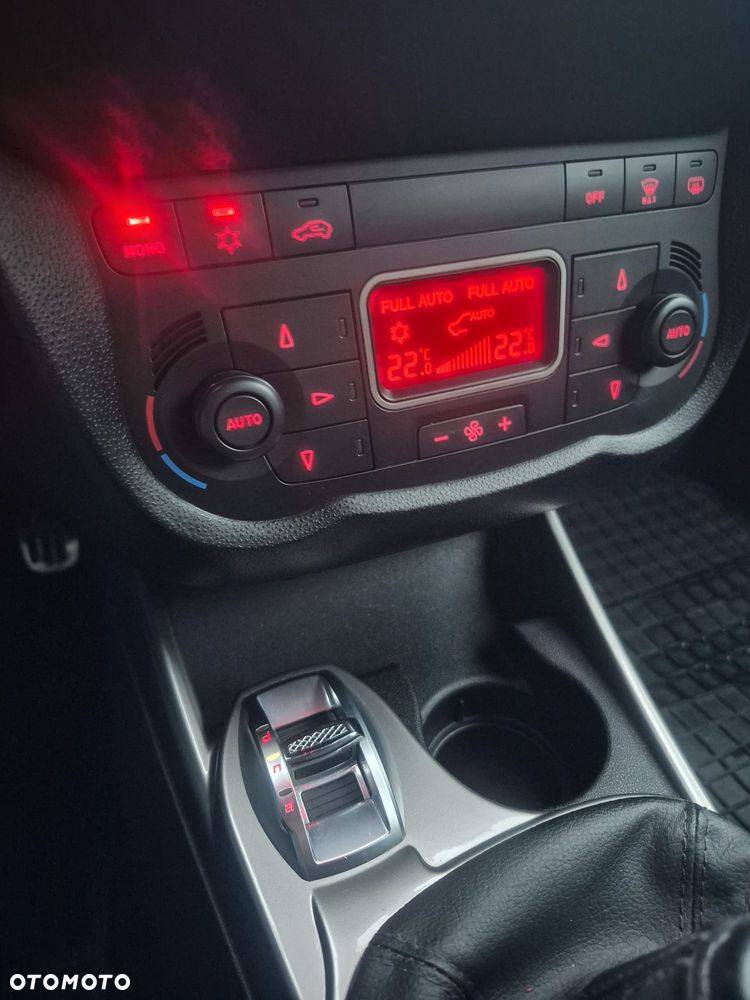 Alfa Romeo Mito 1.4 TB Distinctive - 17