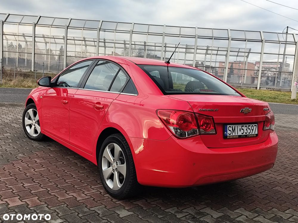 Chevrolet Cruze 1.8 LT - 13