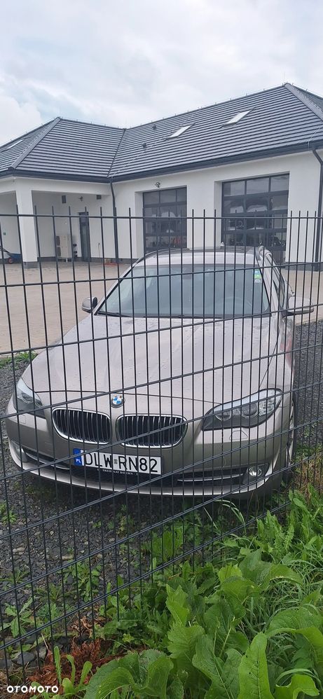 BMW Seria 5 525d Touring - 4