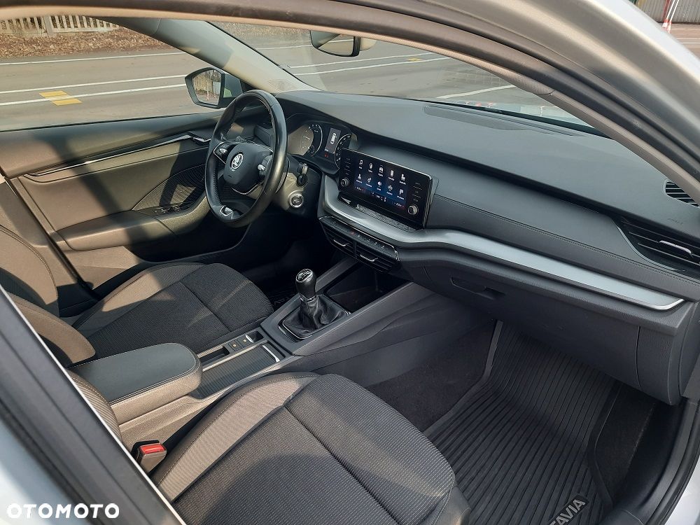 Skoda Octavia 2.0 TDI Ambition - 11