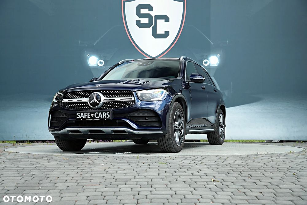 Mercedes-Benz GLC 300 4Matic 9G-TRONIC AMG Line - 3