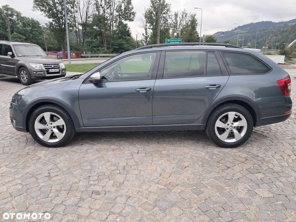 Skoda Octavia 2.0 TDI (Green tec) 4x4 DSG Scout - 6
