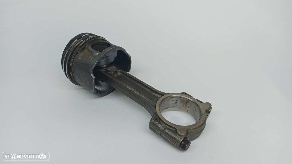 BIELA RENAULT MEGANE III COUPE DYNAMIQUE - 4