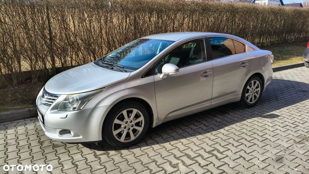Toyota Avensis 1.8 Sol plus - 2