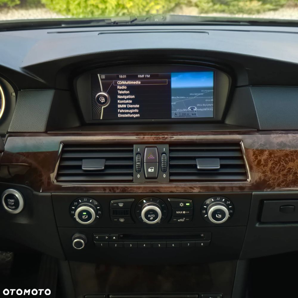 BMW Seria 5 530d Sport-Aut Edition Sport - 34