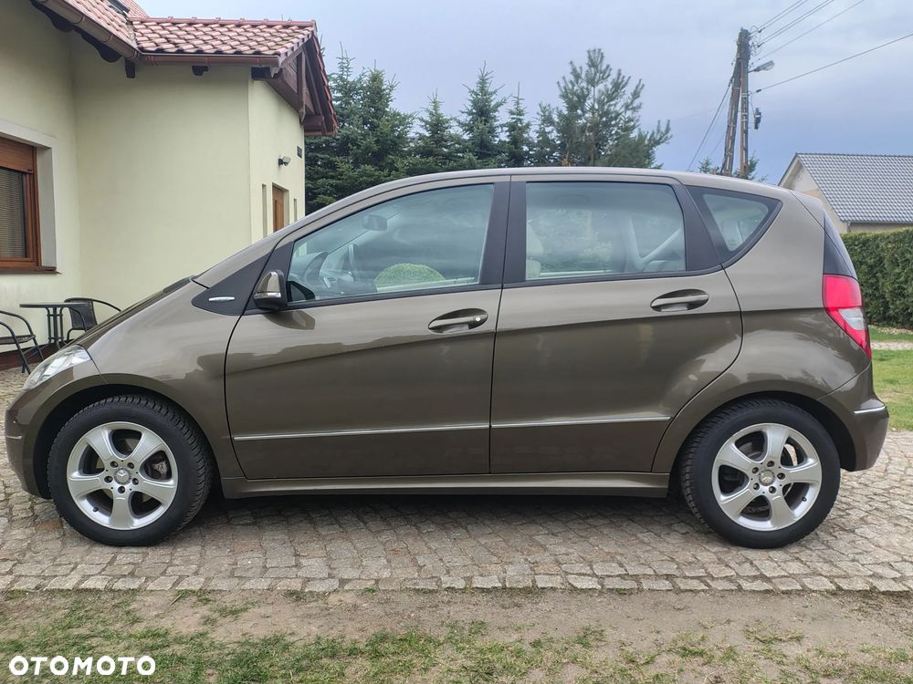 Mercedes-Benz Klasa A 170 BlueEFFICIENCY Avantgarde - 2