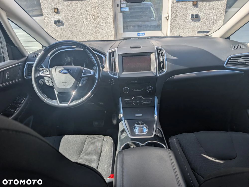 Ford S-Max 2.0 EcoBlue Titanium - 22