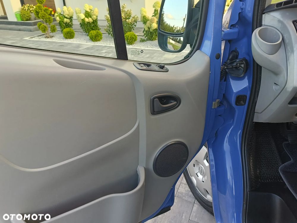 Opel Vivaro - 13