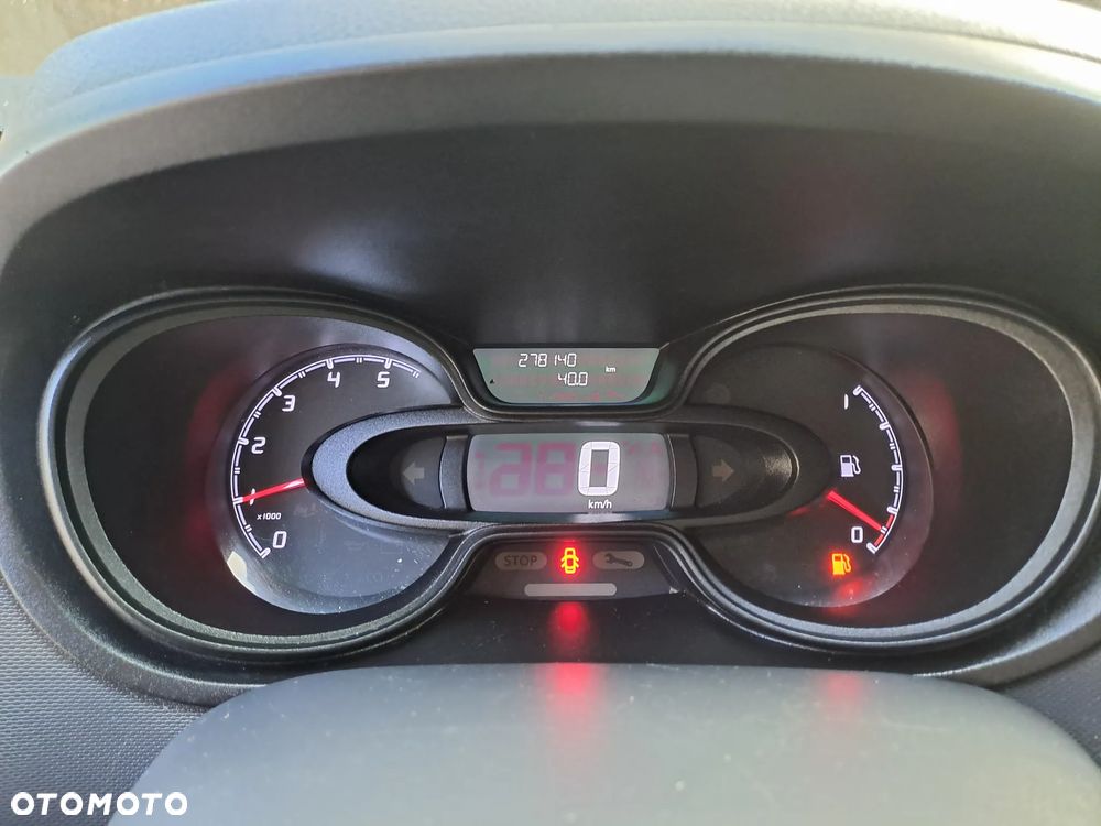 Opel Vivaro - 19