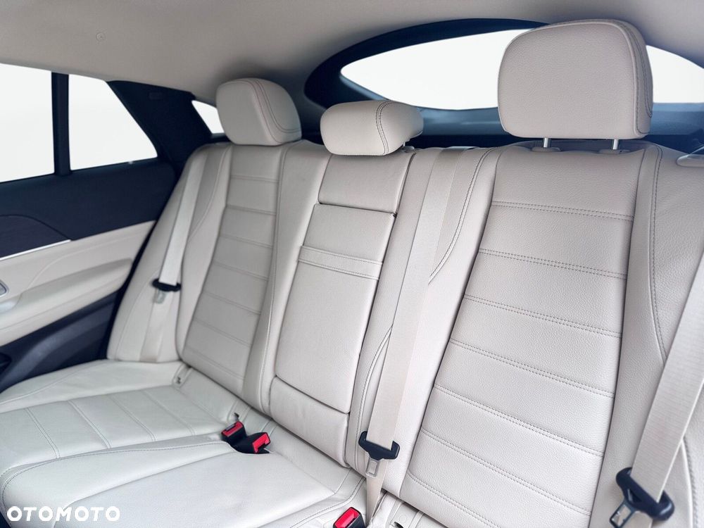 Mercedes-Benz GLE - 13