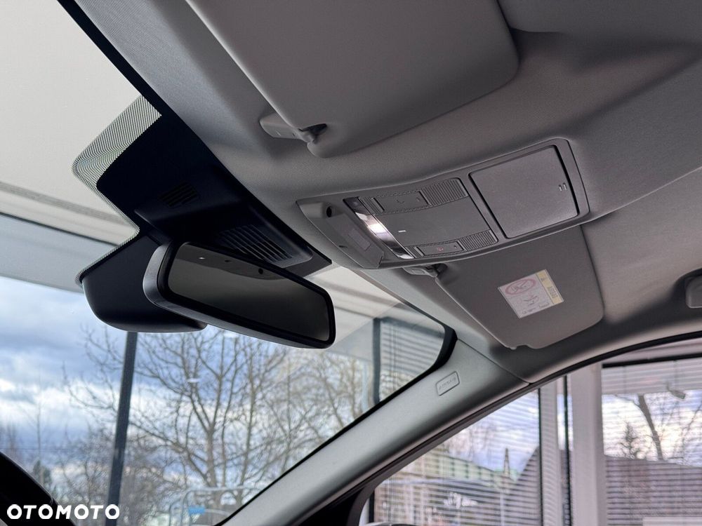 Land Rover Discovery Sport 2.0 TD4 SE - 35