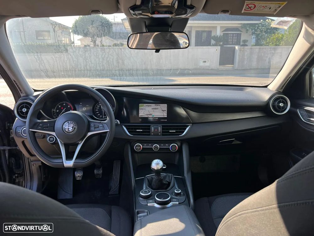 Alfa Romeo Giulia 2.2 D - 12