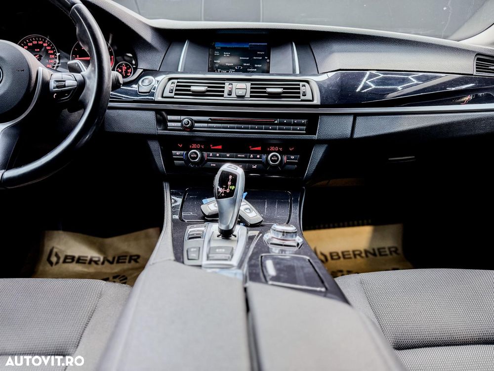 BMW Seria 5 520d xDrive Aut. - 24