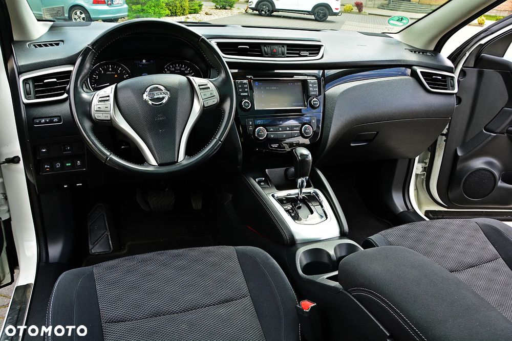 Nissan Qashqai 1.2 DIG-T Tekna Xtronic - 23
