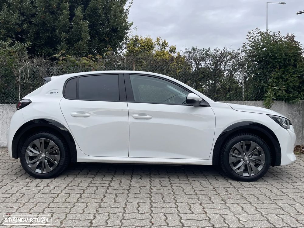 Peugeot e-208 E-Style - 6