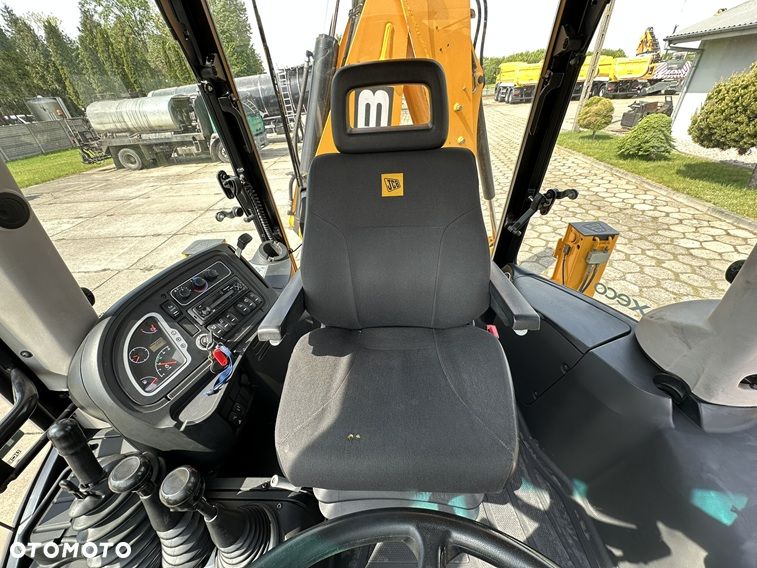 JCB 4CX ECO - 24
