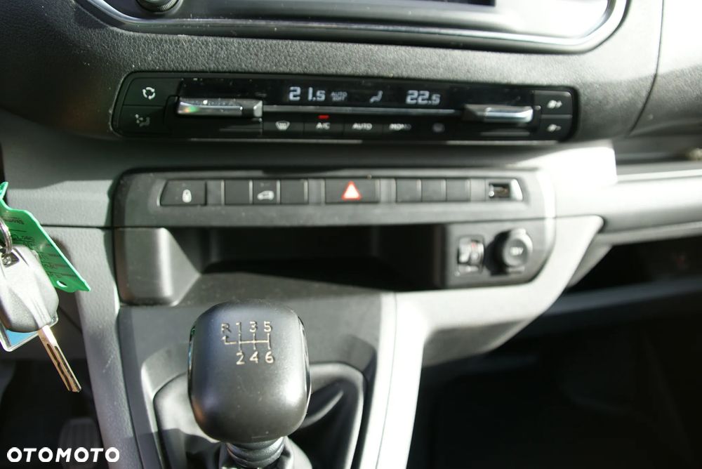 Opel Vivaro - 21