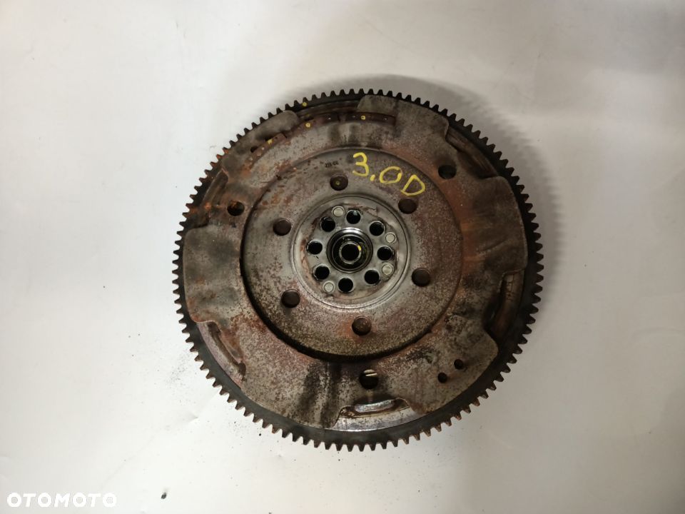 KOŁO DWUMASOWE IVECO DAILY EURO 5 3,0 12- - 1